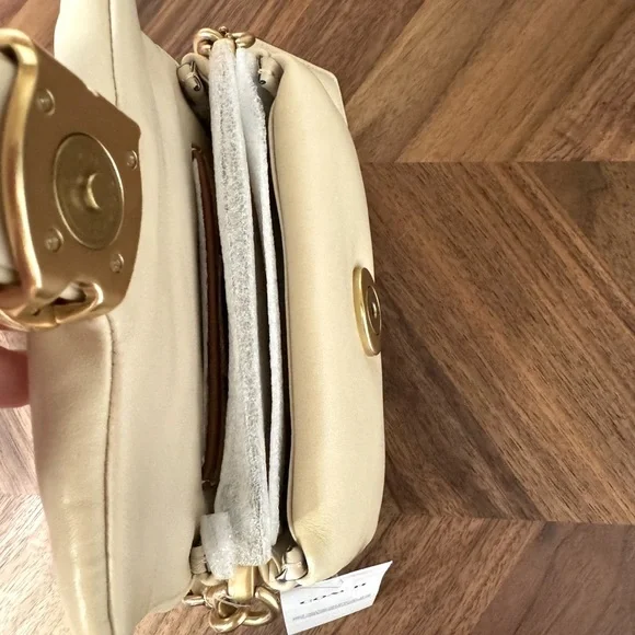 Coach Pillow Tabby 18 Ivory NWT - Picture 5 of 10